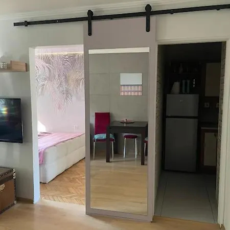Przytulne Mieszkanie Centrum Wroclawia דירה *